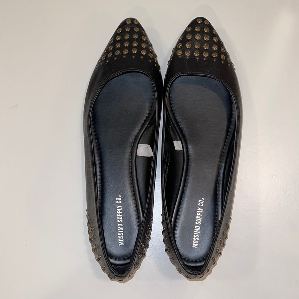 Mossimo Supply Co size 9.5 black flats with gold stud accents